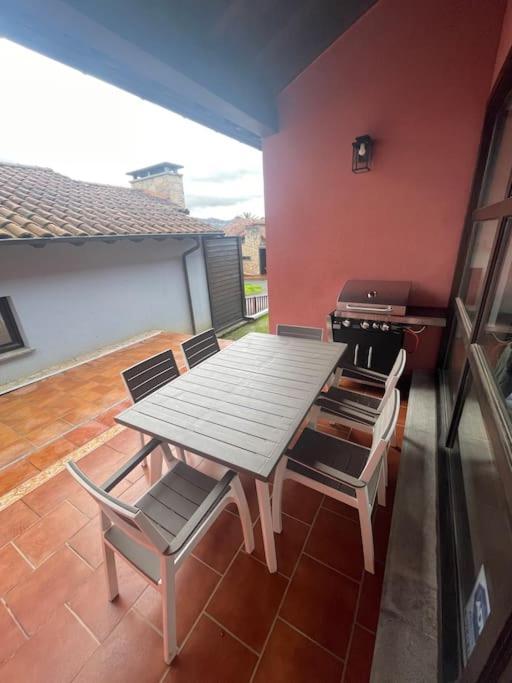 Villa Giraldillo Colunga Exterior photo